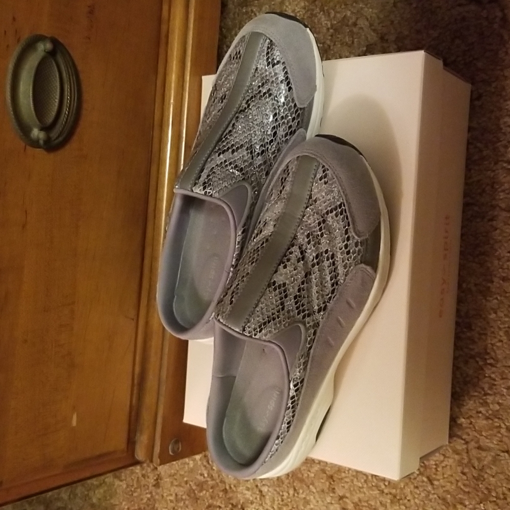 Easy spirit slide on shoes